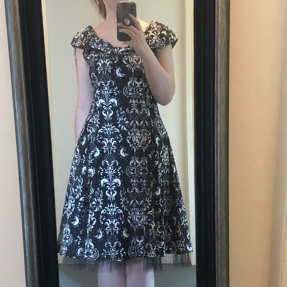 Hot Topic Dresses & Skirts - Pinup style dress